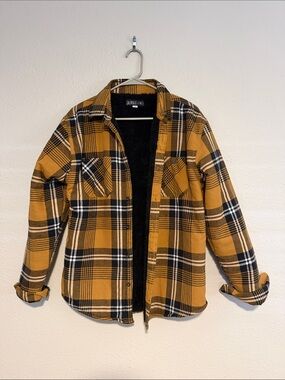 🩵 Last call- Calliville Men's Plaid Sherpa Shacket- donating 9/28